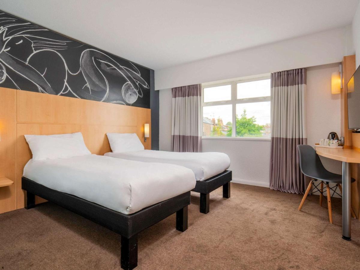 Отель Ibis York Centre Экстерьер фото